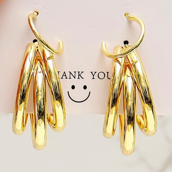 Gold Earring Set - Picture 1 of 4